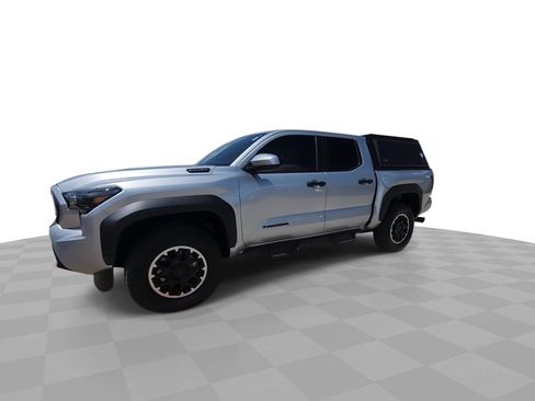 Used 2026 Toyota Tacoma TRD Off-Road AWD/4WD image 4