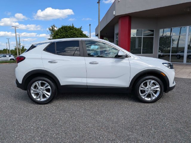 Used 2023 Buick Encore GX Preferred w/ Cold Weather Comfort Package FWD image 3