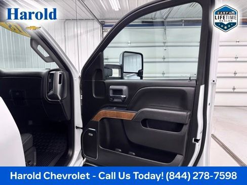 Used 2018 Chevrolet Silverado 2500 LTZ w/ LTZ Plus Package AWD/4WD image 10