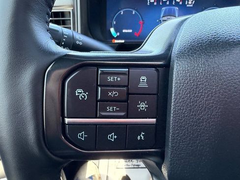 Used 2025 Ford F250 Platinum AWD/4WD image 21