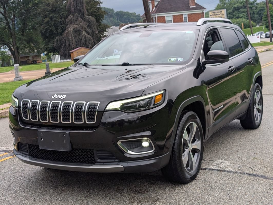 Used 2019 Jeep Cherokee Limited AWD/4WD image 9