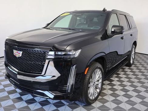 Used 2023 Cadillac Escalade Sport AWD/4WD image 4
