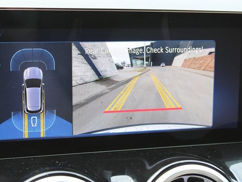 Used 2025 Mercedes-Benz GLA 250 4MATIC image 7