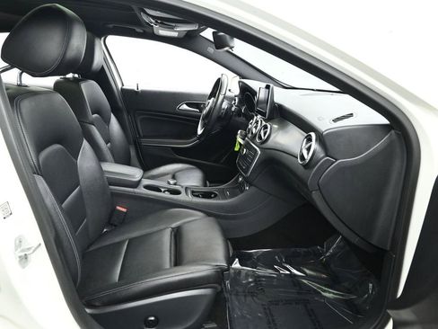 Used 2017 Mercedes-Benz GLA 250 GLA 250 image 23