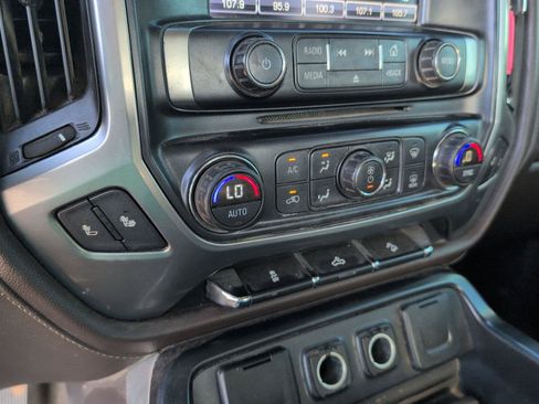 Used 2016 Chevrolet Silverado 1500 LTZ Z71 AWD/4WD image 19