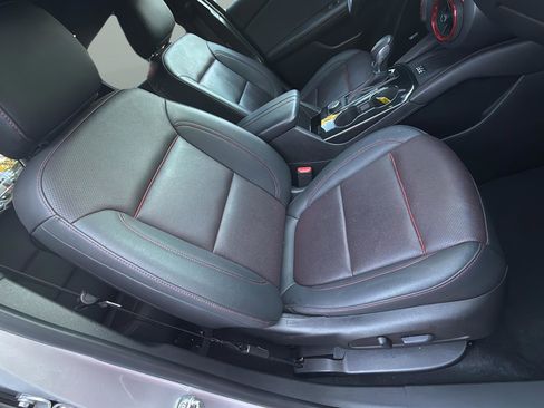 Used 2022 Chevrolet Blazer RS w/ Enhanced Convenience Package image 36