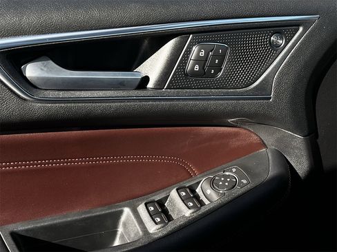 Used 2021 Ford Edge Titanium w/ Equipment Group 301A image 20