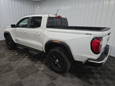 Used 2023 GMC Canyon Elevation w/ Elevation Premium Package AWD/4WD image 9