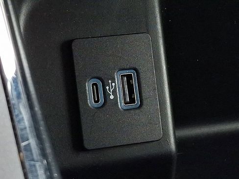 Used 2024 Ford F150 XLT w/ Mobile Office Package image 26