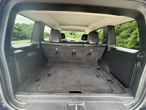 Used 2012 Jeep Liberty Sport AWD/4WD image 9