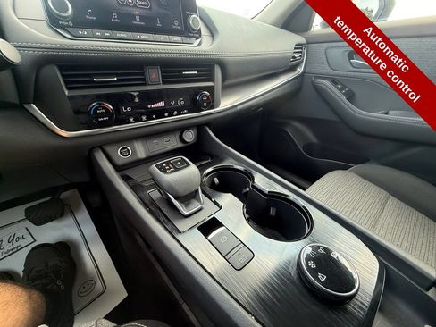 Used 2023 Nissan Rogue SV AWD/4WD image 27