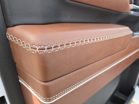 Used 2024 GMC Sierra 2500 Denali Ultimate image 12