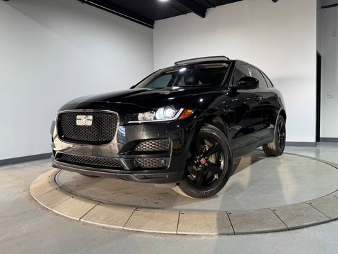 Used 2020 Jaguar F-PACE Prestige image 1