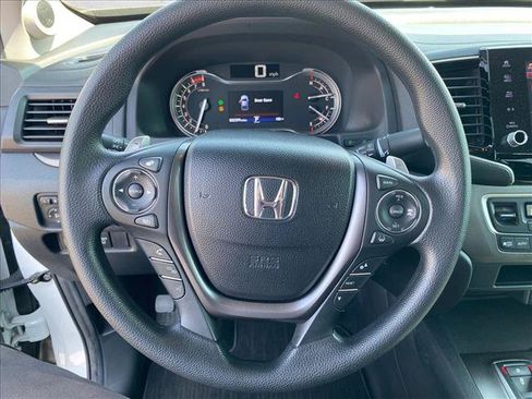 Used 2023 Honda Ridgeline Sport image 12