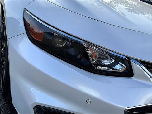 Used 2016 Chevrolet Malibu Premier w/ Driver Confidence Package II image 22