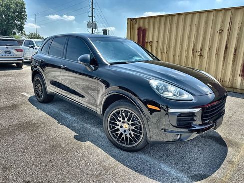 Used 2018 Porsche Cayenne Platinum Edition AWD/4WD image 3