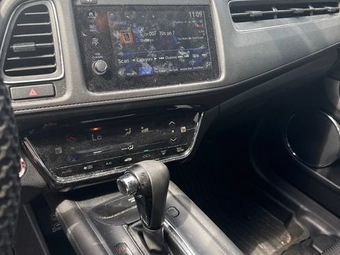 Used 2020 Honda HR-V EX image 13