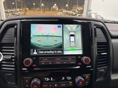 Used 2023 Nissan Titan PRO-4X w/ Pro-4x Convenience Package image 10