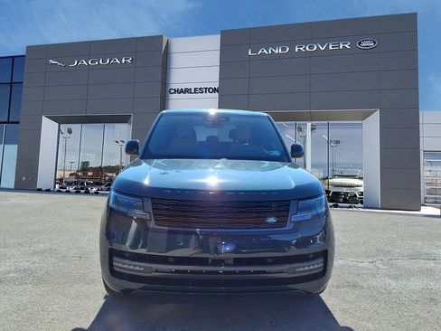 New 2026 Land Rover Range Rover Long Wheelbase SE image 8