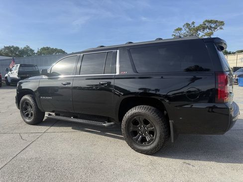 Used 2017 Chevrolet Suburban LT AWD/4WD image 4