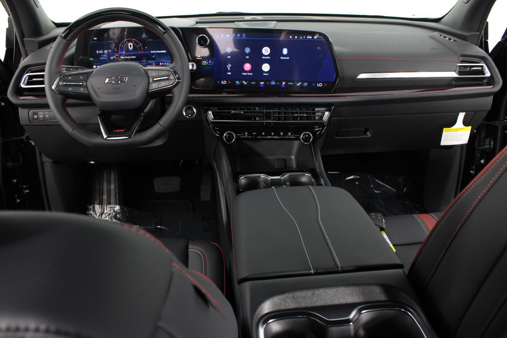 New 2027 Chevrolet Traverse RS FWD image 17