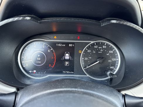 Used 2021 Nissan Versa SV image 13