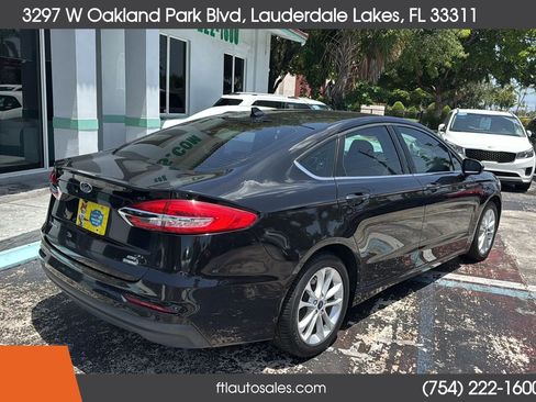 Used 2020 Ford Fusion SE FWD image 11