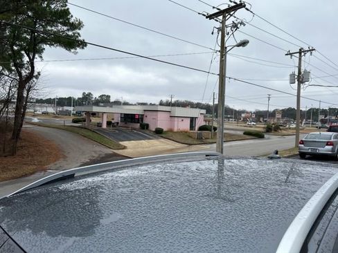 Used 2023 Volkswagen Taos SE image 13