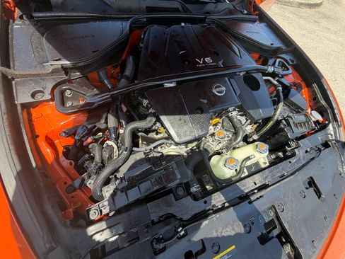 Used 2024 Nissan Z Performance w/ Heritage Edition RWD image 16