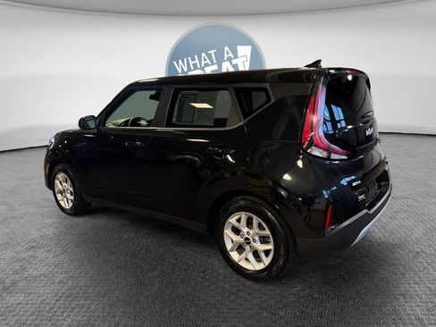 Certified 2023 Kia Soul S FWD image 6