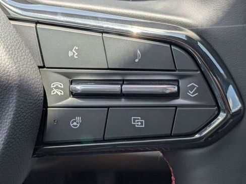 New 2026 Chevrolet Equinox RS w/ Convenience Package III FWD image 31
