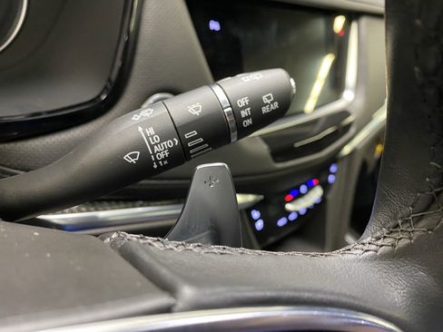 Used 2023 Cadillac XT5 Sportv image 30