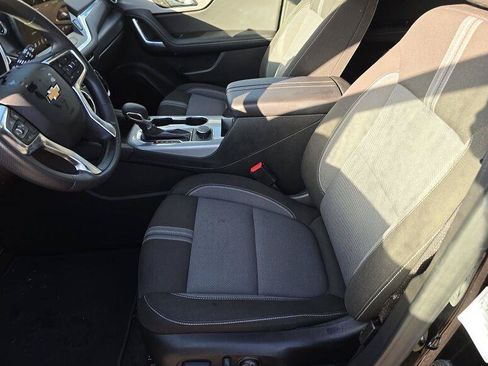 Used 2025 Chevrolet Blazer LT FWD image 10
