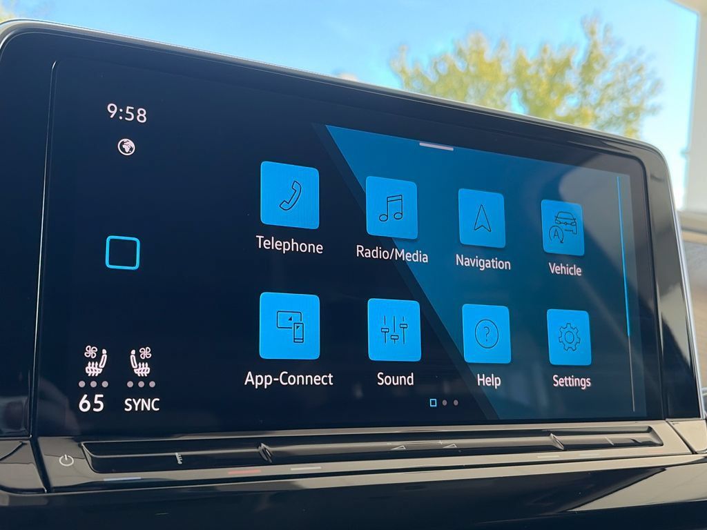 Certified 2026 Volkswagen Atlas SE FWD image 19