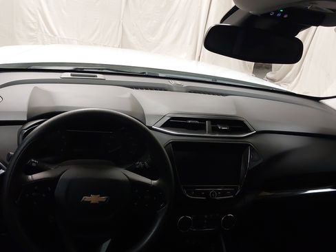 Certified 2023 Chevrolet TrailBlazer LT w/ Convenience Package FWD image 26