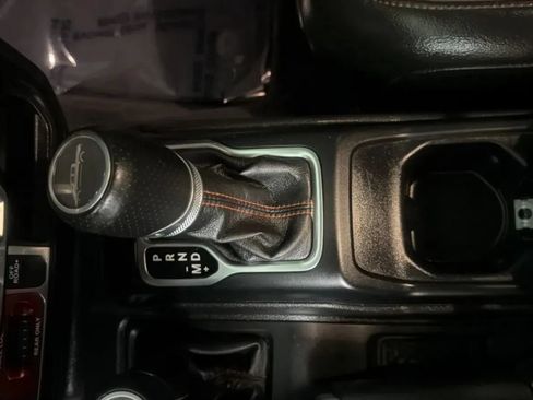 Used 2022 Jeep Gladiator Mojave w/ Safety Group AWD/4WD image 12