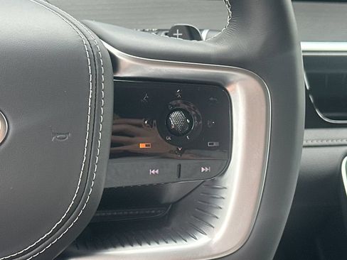 Used 2025 INFINITI QX80 Sensory AWD/4WD image 22