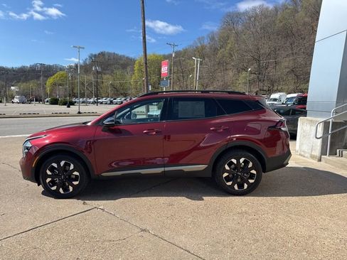 Used 2023 Kia Sportage X-Line w/ X-Line Premium Package image 4