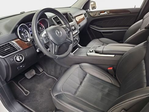 Used 2014 Mercedes-Benz GL 450 4MATIC image 19