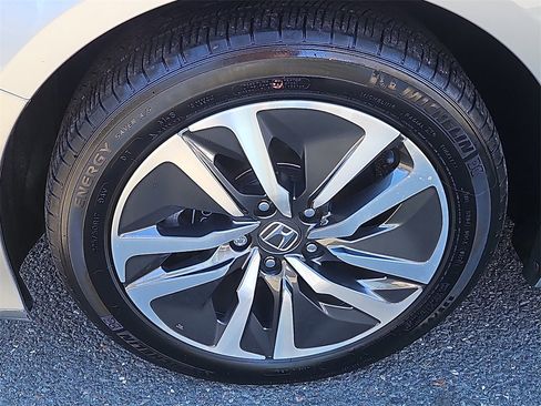 Certified 2021 Honda Accord EX image 7