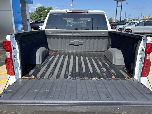 Used 2025 Chevrolet Silverado 1500 LT AWD/4WD image 6