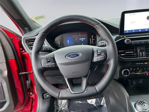 Used 2024 Ford Escape ST-Line Select image 12
