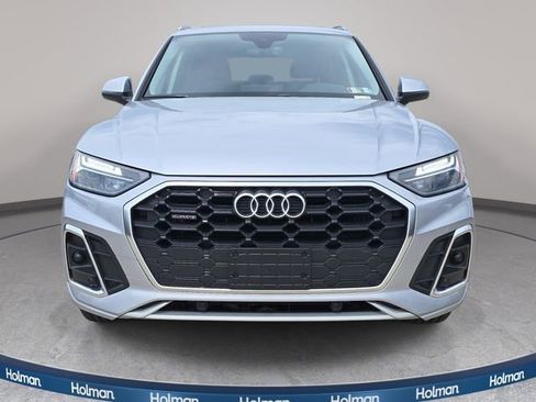 Used 2023 Audi Q5 2.0T Premium w/ Convenience Package AWD/4WD image 3