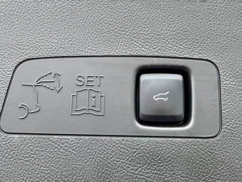 Used 2022 Lincoln Corsair Standard w/ Premium Package image 35