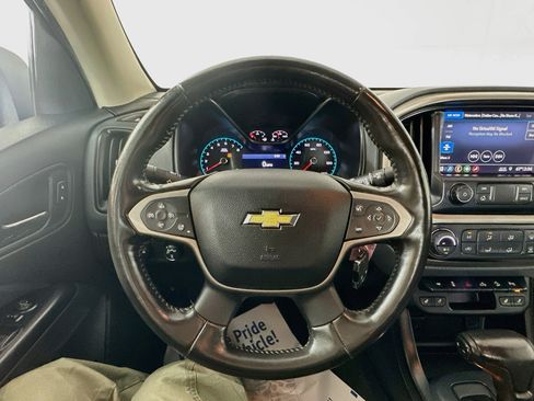 Used 2020 Chevrolet Colorado Z71 AWD/4WD image 11