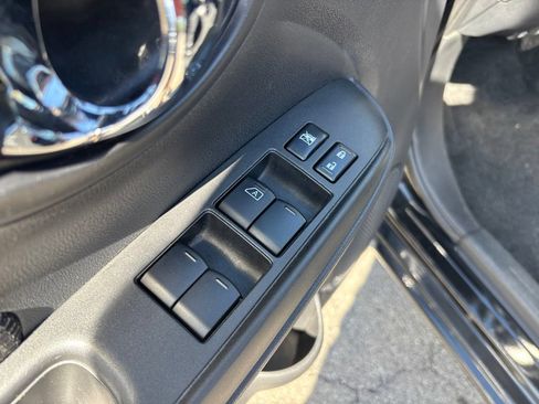 Used 2019 Nissan Versa SV FWD image 16