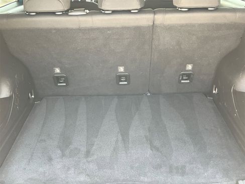 Used 2021 Jeep Renegade Latitude image 23