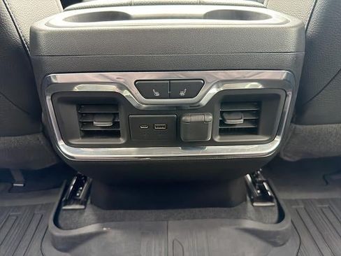 Used 2020 GMC Sierra 1500 Denali w/ Denali Ultimate Package AWD/4WD image 23