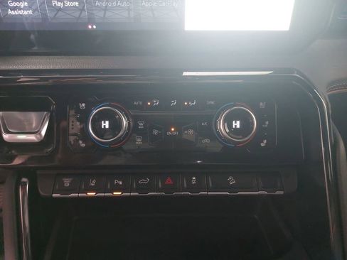 Used 2024 GMC Sierra 3500 AT4 w/ AT4 Premium Plus Package image 21