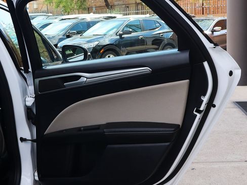 Used 2020 Ford Fusion S FWD image 26